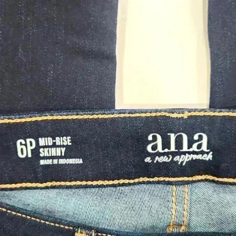 A.N.A. Stretchy Jeans - Picture 2 of 6